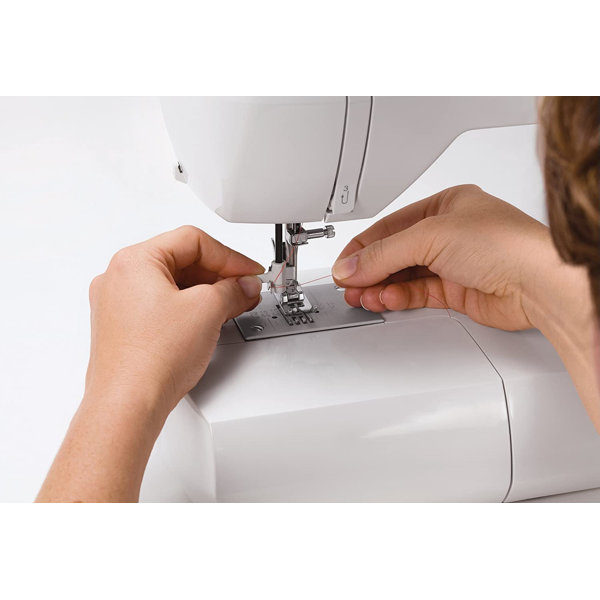 Singer Brilliance Computerized Electronic Sewing Machine & Reviews